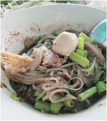 ชวนไปชิม : ก๋วยเตี๋ยวเรือคลองจั่น สูตรดั้งเดิม อยุธยา แฟลตคลองจั่น 25