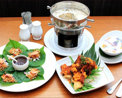 มโนราห์ รอยัล คุยซีน ที่อาคารไปรษณีย์กลาง บางรัก ชวนอร่อยรับหน้าฝนกับเมนูไทยดั้งเดิม