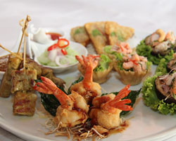 เลิศรสทาปาสตำรับไทย ณ ห้องอาหารธาราทอง โรงแรมรอยัล ออคิด เชอราตัน