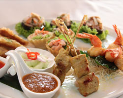 ลิ้มลองเมนูใหม่ ทาปาสตำรับไทย ณ ห้องอาหารธาราทอง  โรงแรมรอยัล ออคิด เชอราตัน