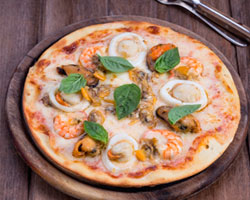 บุฟเฟ่ต์อาหารกลางวันนานาชาติ โรงแรมแคนทารี เบย์ ระยอง