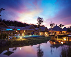 พักอสิตาสัมผัสงานลอยกระทงที่แม่กลอง 