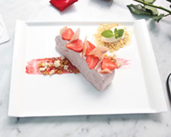 ทรัยเบคก้า เรสโทบาร์ เนรมิตเมนูสุดพิเศษเพื่อค่ำคืนแห่งความรัก