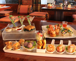 เสน่ห์ทาปาสตำรับไทย ณ ห้องอาหารธาราทอง  โรงแรมรอยัล ออคิด เชอราตัน