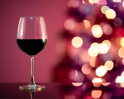 เพลิดเพลินค่ำคืนแห่งไวน์ และชีส ณ ห้องอาหารริเวอร์ไซด์ กริลล์  โรงแรมรอยัล ออคิด เชอราตัน