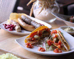 บุฟเฟ่ต์เบียร์ และไซเดอร์ อร่อยเพลินคู่ทาปาสแบบไม่อั้น ณ ห้องอาหารริเวอร์ไซด์ กริลล์ โรงแรมรอยัล ออคิด เชอราตัน