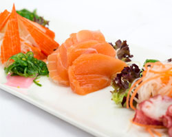 บุฟเฟ่ต์กลางวันราคาสบายกระเป๋า 310 บาท++