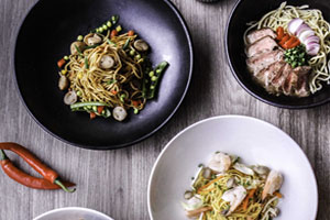 'เรื่องเส้นๆ' ที่ห้องอาหารมิสทราล