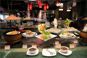 บุฟเฟ่ต์มื้อกลางวันลดสูงสุดถึง 50 % ที่เดอะ สแควร์