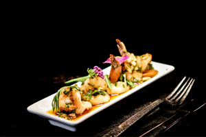 โอล่า! เมนูทาปาสรสดั้งเดิมรังสรรค์โดยเชฟชาวสเปน ที่ร้านอาหารสการ์เล็ต