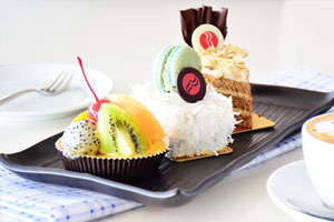 ช็อปเบเกอรี่..แถมฟรีตั๋วหนัง ที่ Dessert Dream Bakery โรงแรมแม่น้ำ รามาดาพลาซา 