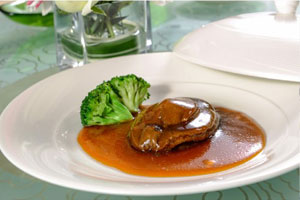 สัมผัสรสชาติชั้นเลิศของเป๋าฮื้อหลากเมนู กับโปรโมชั่น 